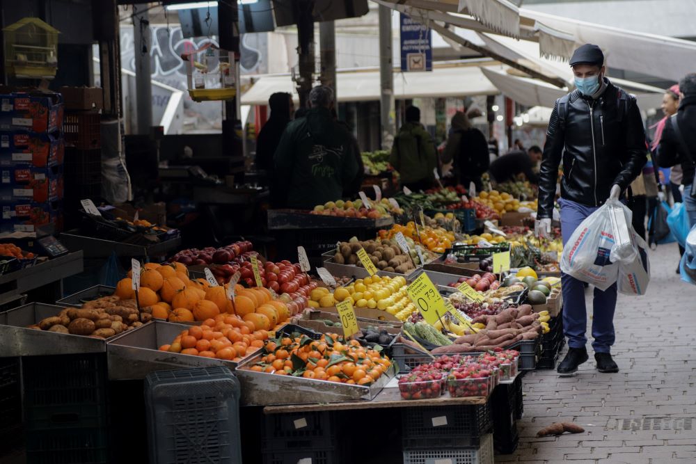 Από Δευτέρα και τα βιομηχανικά είδη επανέρχονται στις λαϊκές αγορές