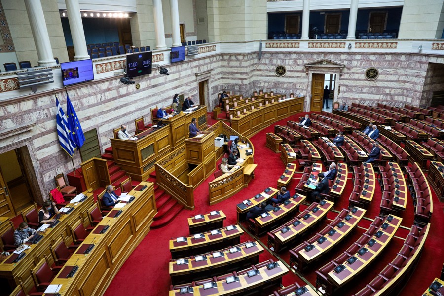 Νομοσχέδιο φαρμακευτικής κάνναβης: Ένσταση από τον ΣΥΡΙΖΑ για τον τρόπο λειτουργίας του Κοινοβουλίου – LIVE