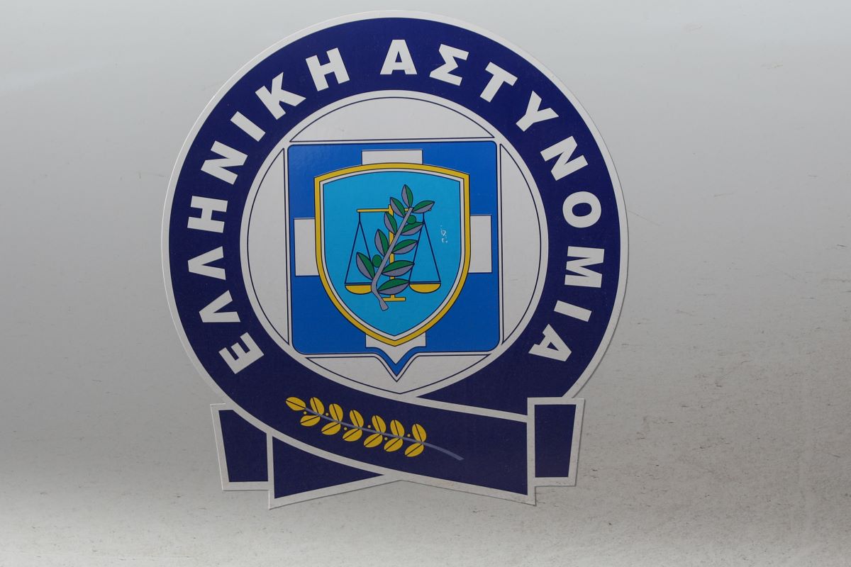 Alert για νέα απάτη: Χρησιμοποιούν το λογότυπο της ΕΛΑΣ και τα στοιχεία του Γ.Γ. Δημόσιας Τάξης