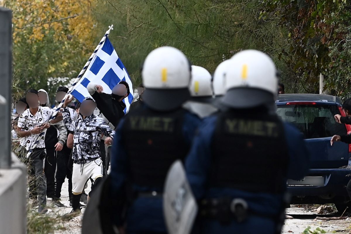 Πυροβολισμός 16χρονου: “Δεν θέλουμε ο Κώστας να γίνει ο επόμενος Γρηγορόπουλος” λέει ο συνήγορος της οικογένειας – “Τσουνάμι” αντιδράσεων σε Αθήνα-Θεσσαλονίκη