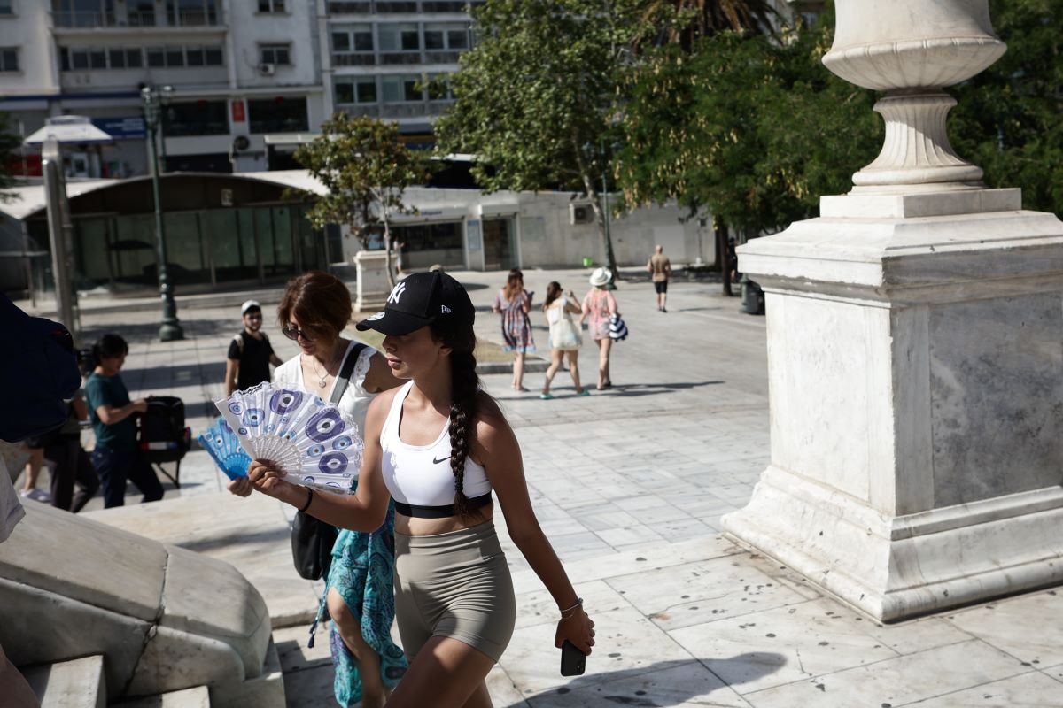 Ξεκίνησε το 3ο κύμα καύσωνα: Το θερμόμετρο θα δείξει… 46άρια – Πότε έρχονται μπουρίνια – ΒΙΝΤΕΟ