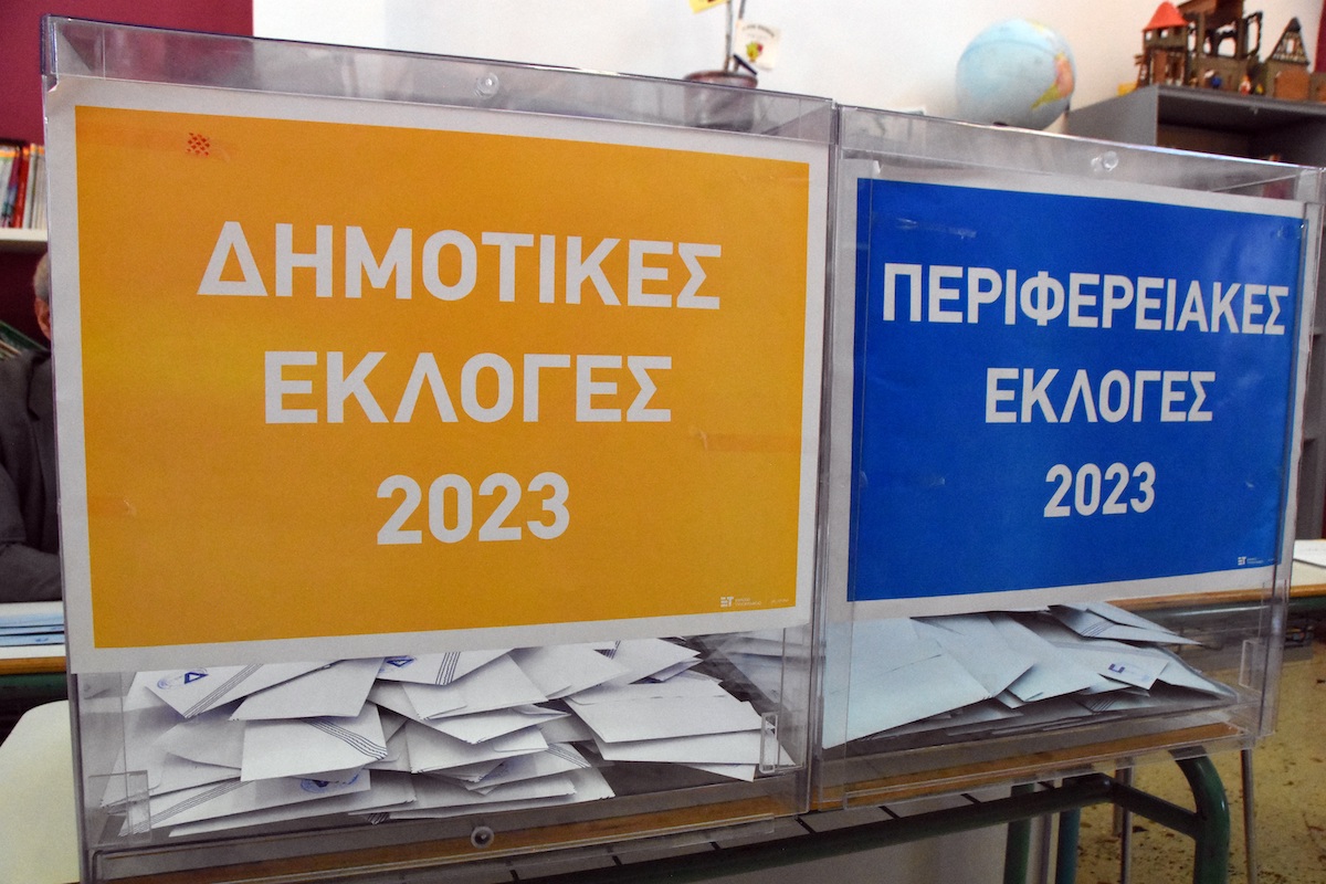 Έκλεισαν οι κάλπες: “Νικητής” η αποχή – ΒΙΝΤΕΟ